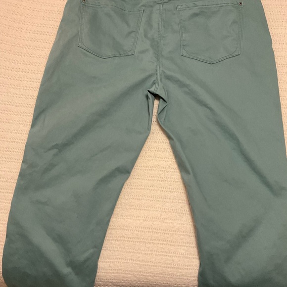 Curve Appeal Women's Ankle Jeans - Teal - Picture 2 of 7